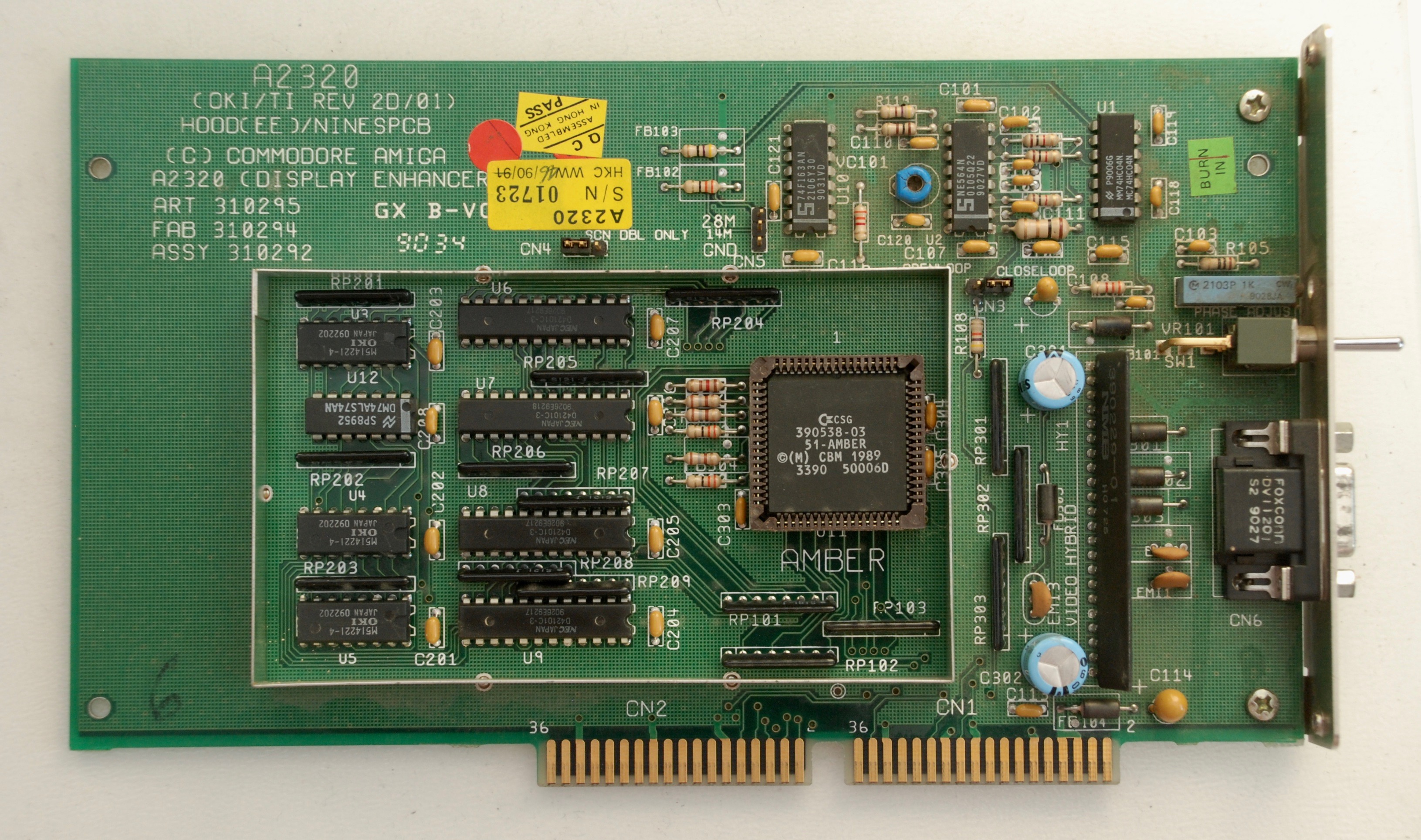 Commodore Amiga 2000 PAL 動作確認済み - デスクトップ型PC