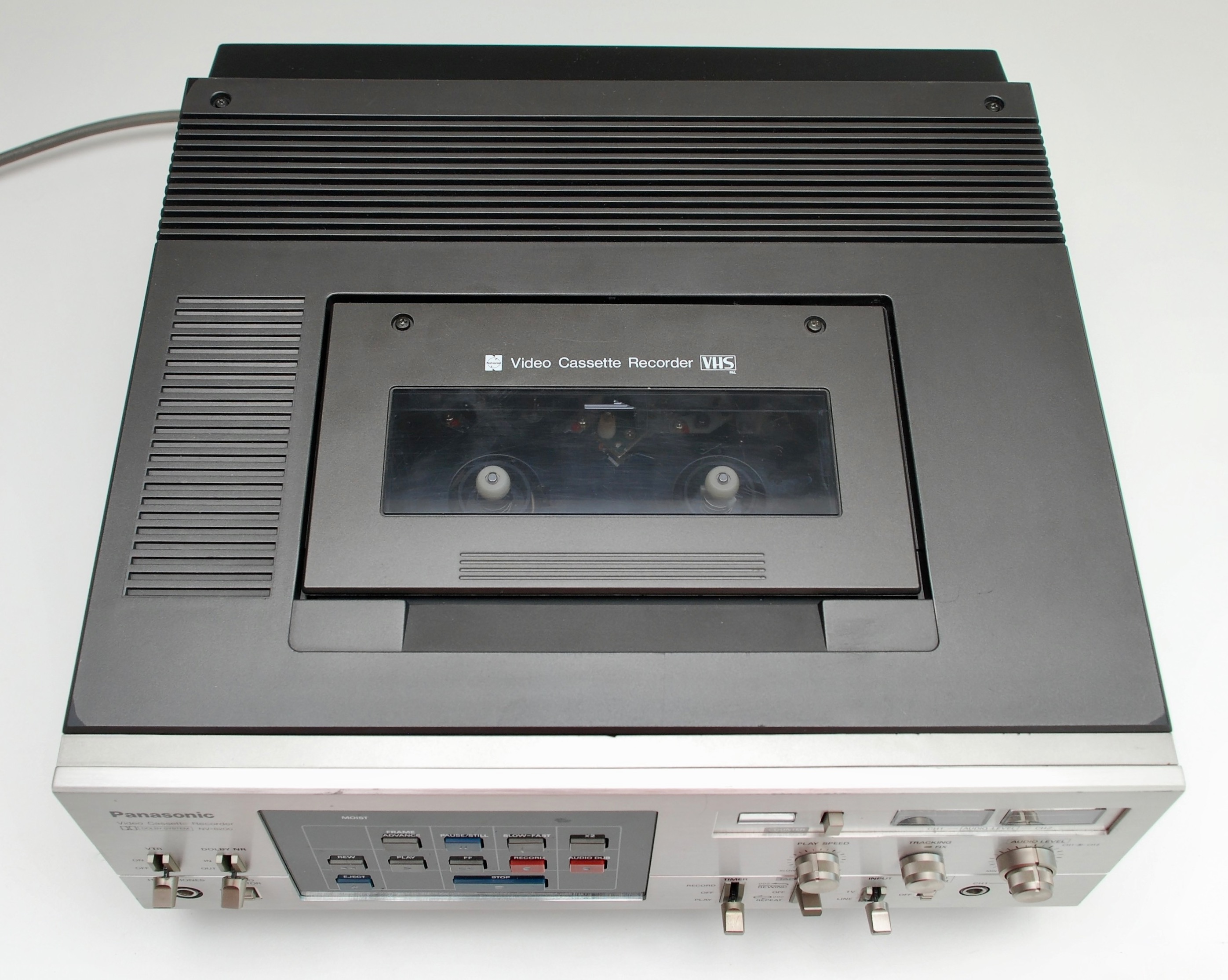 Panasonic PV-8200 Omnivision 2-Head VHS Video Cassette Recorder 