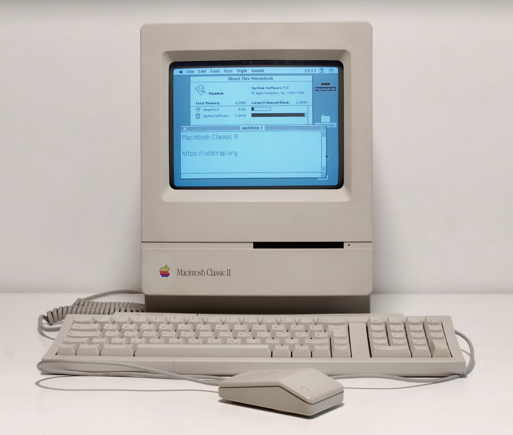 Old Crap Vintage ComputingApple Macintosh Classic II